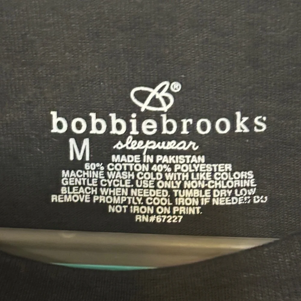 Bobbie Brooks charming black